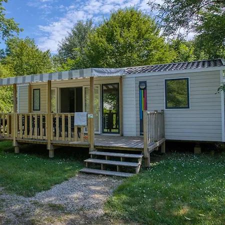 Mobil-home Avec Terrasse, 6 Personnes - Api-1-52-926 Camping
